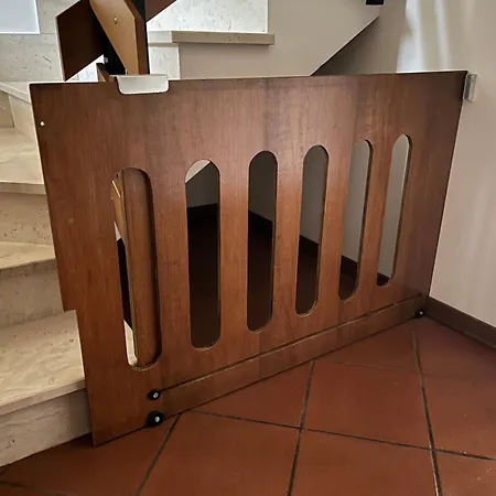 Jenny - Via Vittorio Minelli * باسّينيانو سول تْرازي