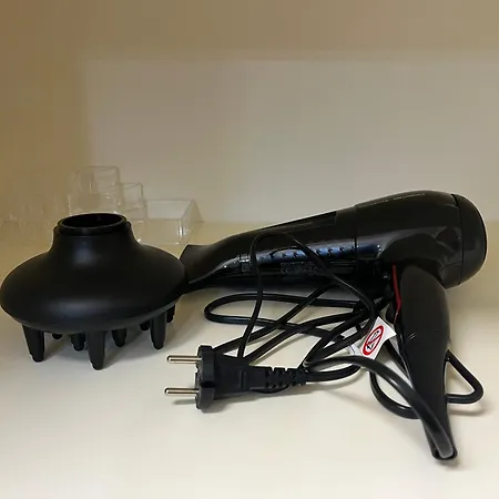 Jenny - Via Vittorio Minelli شقة