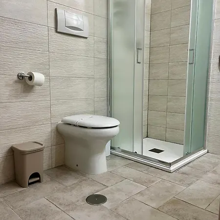 Jenny - Via Vittorio Minelli *