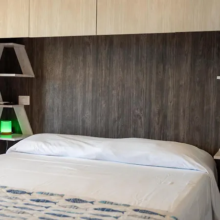 Jenny - Via Vittorio Minelli