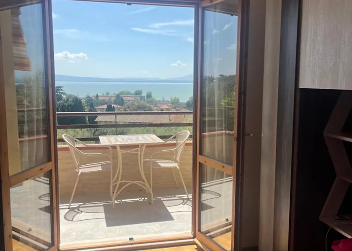 Jenny - Via Vittorio Minelli 파시냐노술트라시메노